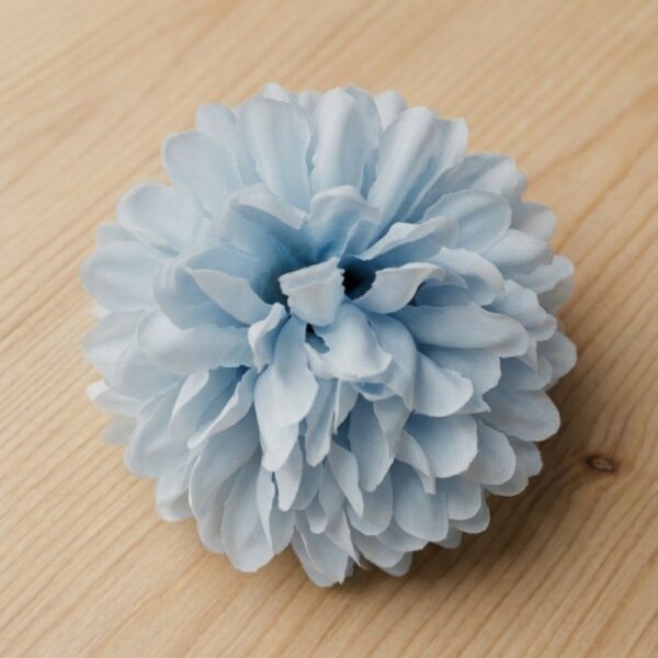 Small Dahlia L.Blue