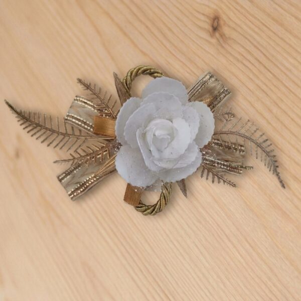 Foam Flower Bunch White