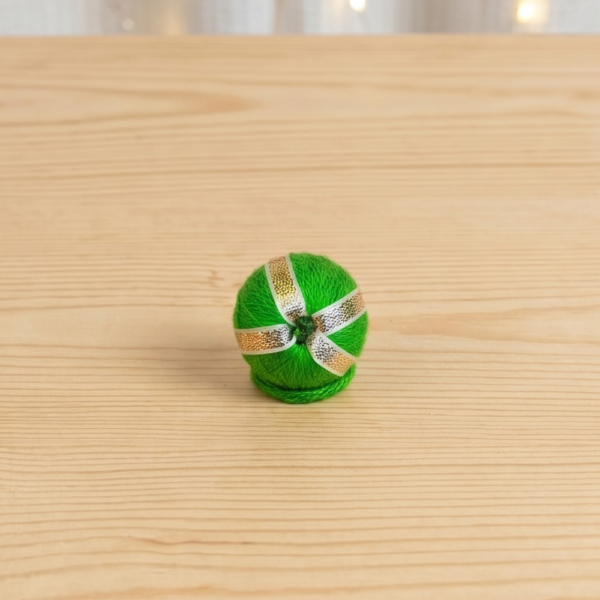Wool Ball Green ( 1 Inch. )